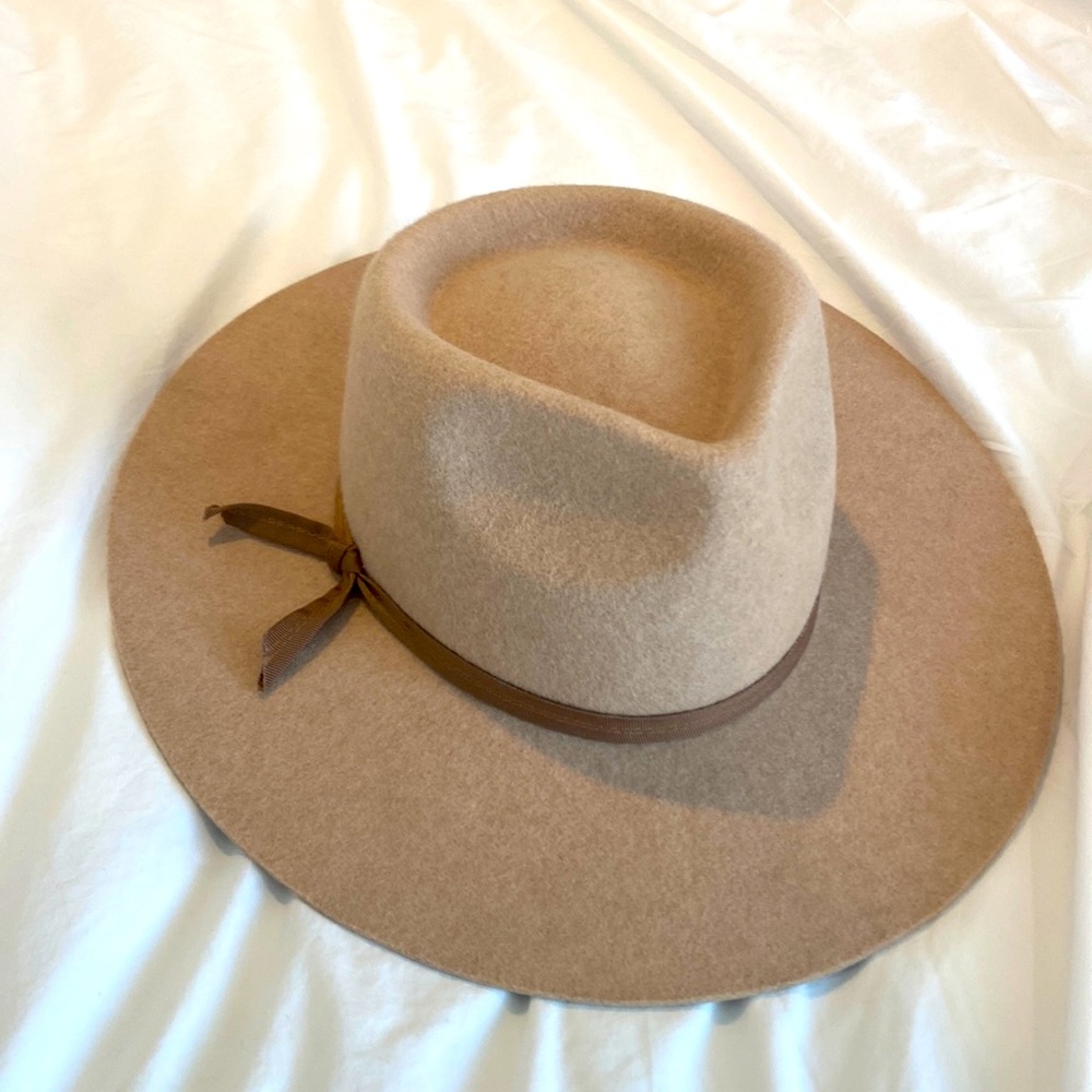Friends of Friends Wool Hat